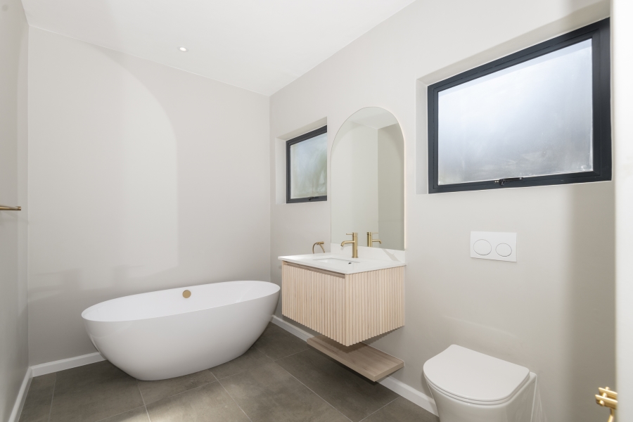 3 Bedroom Property for Sale in Country Club Western Cape